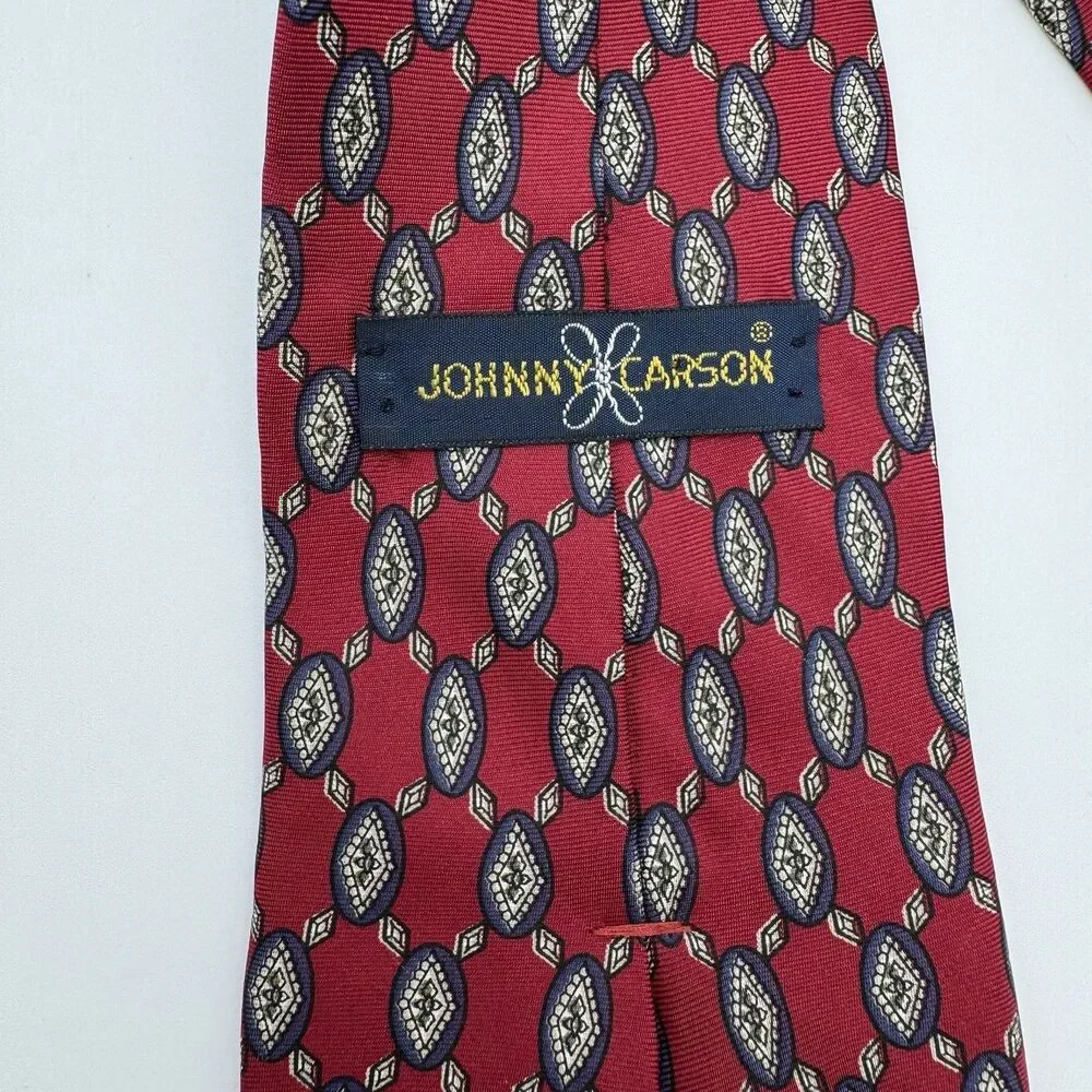 Vintage Johnny Carson Red Italian Silk Paisley Tie Burgundy Classic Prep 80s 90s